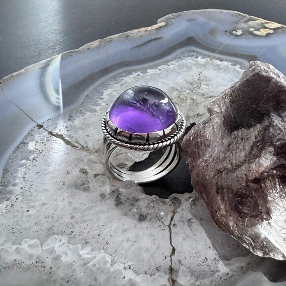 Sterling Southwestern Style Round Amethyst Decorated Ring Size 8.75 For Women - Picture 4 of 10